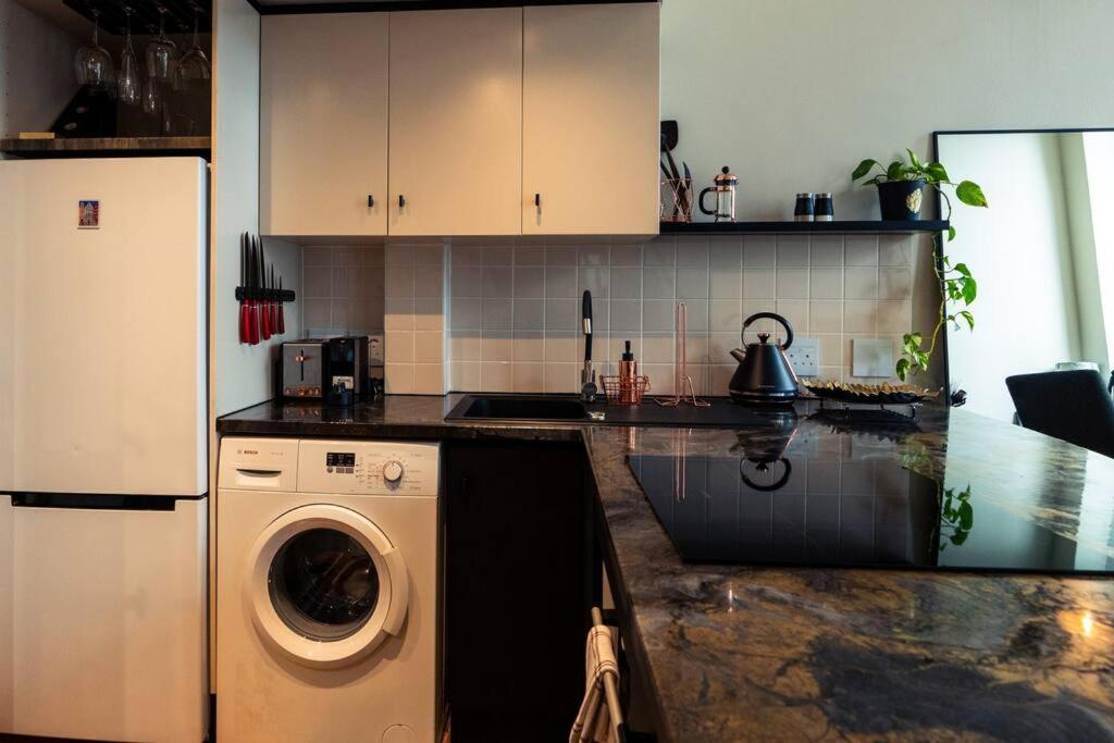 Apartment Loft In Centre Iconic Art Deco Building Kapstadt